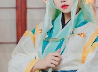 当猫君君MaoJun遇上蕾姆内衣花嫁，福利作品竟然薄纱之下透着心思。
