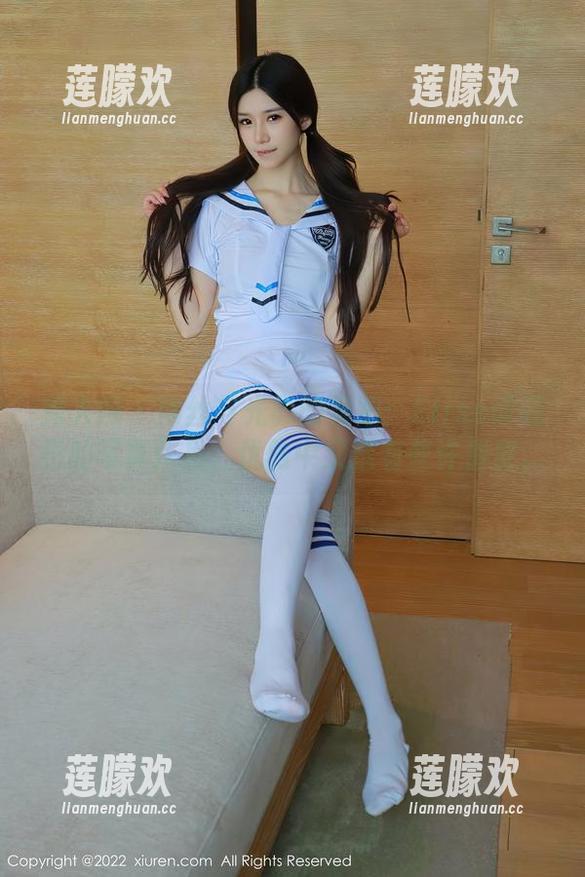 秀人网-Elise谭晓彤 秀人网 - 肉丝与光影的舞蹈:Elise谭晓彤的写真作品,优雅中又透着些许俏皮。