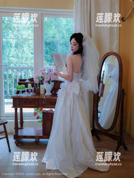 秀人网-周慕汐fairy 秀人网 - 瞧这白衬衫的魔力,跟着周慕汐fairy的全套图集去遨游吧!