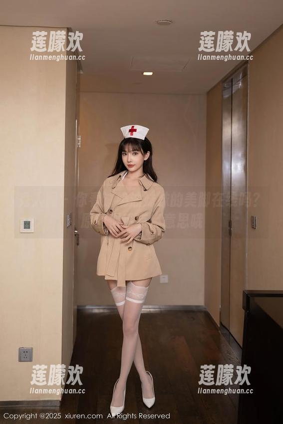 秀人网 - 你看过奶油妹妹的美脚在线吗？原图似乎有点意思哦