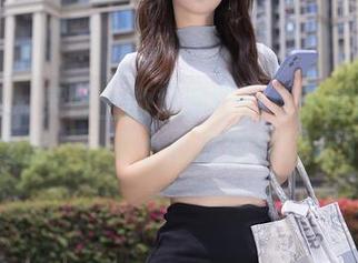 秀人网 - 天台上的奶茶味的包子套图疯狂之旅，一不小心溜到异次元了