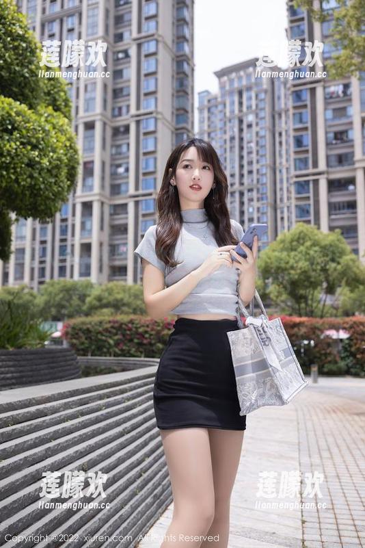 秀人网-奶茶味的包子 秀人网 - 天台上的奶茶味的包子套图疯狂之旅,一不小心溜到异次元了