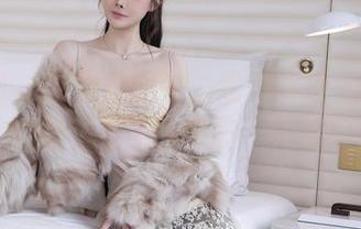 秀人网 - 免费美图中，我只能把媃柔女王的造型在脑内重复一千遍！