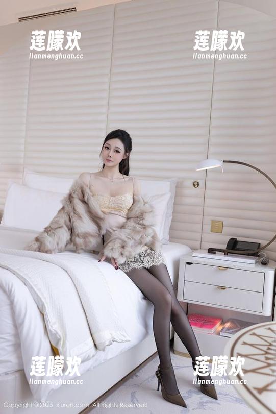 秀人网-媃柔 秀人网 - 免费美图中,我只能把媃柔女王的造型在脑内重复一千遍!