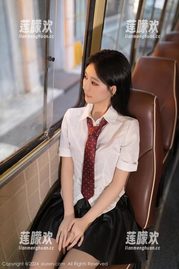 秀人网 - 小蛮妖Yummy化身黑色魔女，图片好，下载就更妙了！