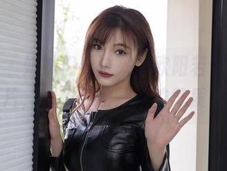 秀人网 - 姐妹们看过来，欧阳若依的写真照片，都快要偷师她的气质了！