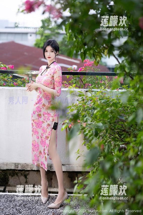 秀人网-王婉悠Queen 秀人网 - 王婉悠Queen的居家写真更新,一秒钟万头苍蝇