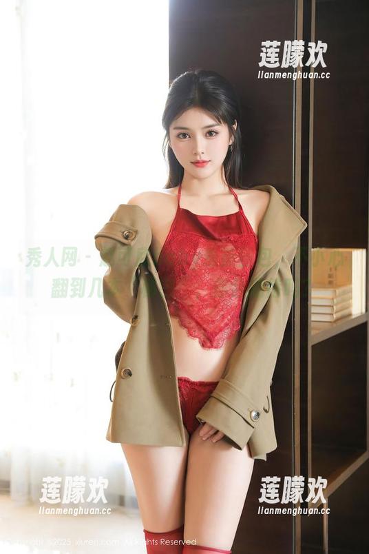 秀人网 - 赵可欣baby最新图包，不小心翻到几本“秘密”，你会期待吗？