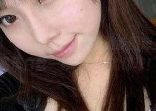 微密圈 - 没错，童小芯的最新图库上线，吊带白丝一秒吸引你的眼球！