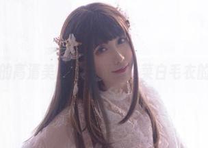 无处不在的高清美感——翎柒菜菜白毛衣的图片狂欢