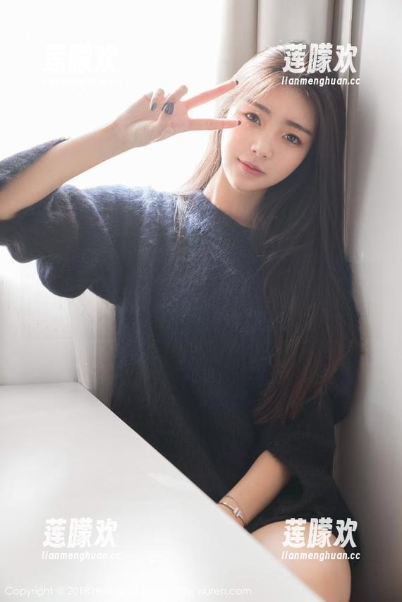 花漾show-周大萌 花漾show - 分享周大萌在比基尼里的那种自在,就像海风拂面般的轻松啊