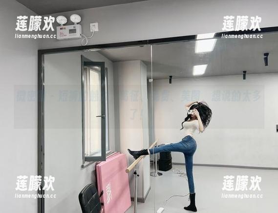 微密圈 - 短裤的魅力，葛征、免费、美图，想说的太多了！
