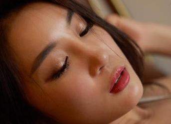 蜜桃社 - 豆瓣酱的礼服图册：你以为这只是静态么？