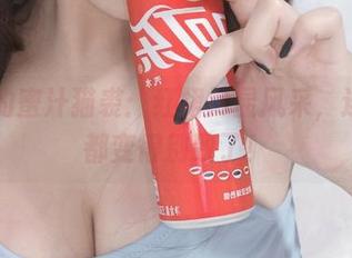撩人的蜜汁猫裘：红裙尽显风采，连cos都变得别致了！