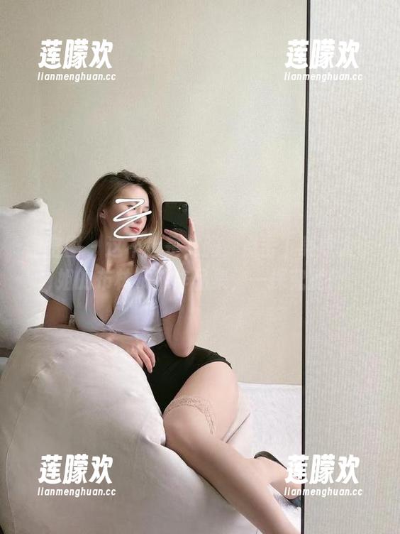 微密圈 - 这不止是文胸，点击下载陈大小姐的布林布林作品集，一探究竟！