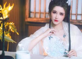拍的太好看了，空姐鹿八岁baby的无圣光套图每天喜出望外