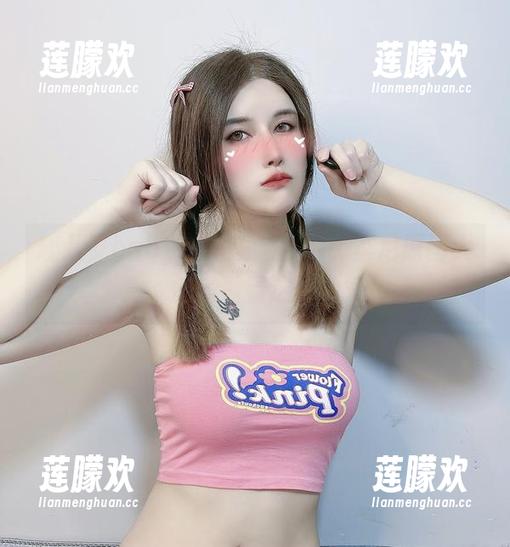 鹿八岁baby 鹿八岁baby在水边,水手比基尼原图大赏,快来看看这波帅气!
