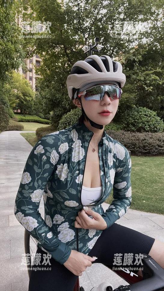 鹿瑶 微密圈 - 看直播!鹿瑶在浴缸深思,高清原图马上出炉!