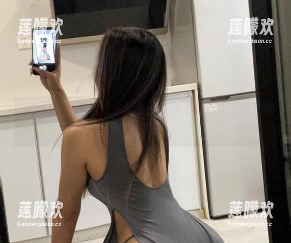 微密圈 - 黑饱宝短裤全集：从容不迫，来了场轻松的潜行